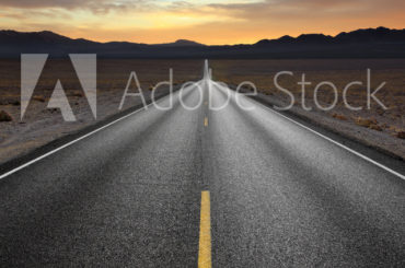 deserted 사람이 없는