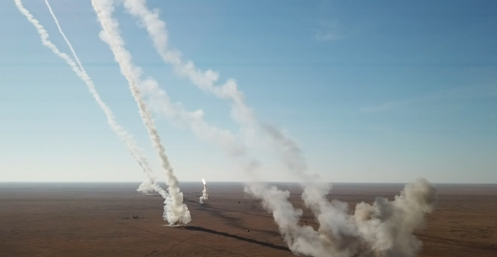 TODAY’S VOCA: overwhelm 압도하다